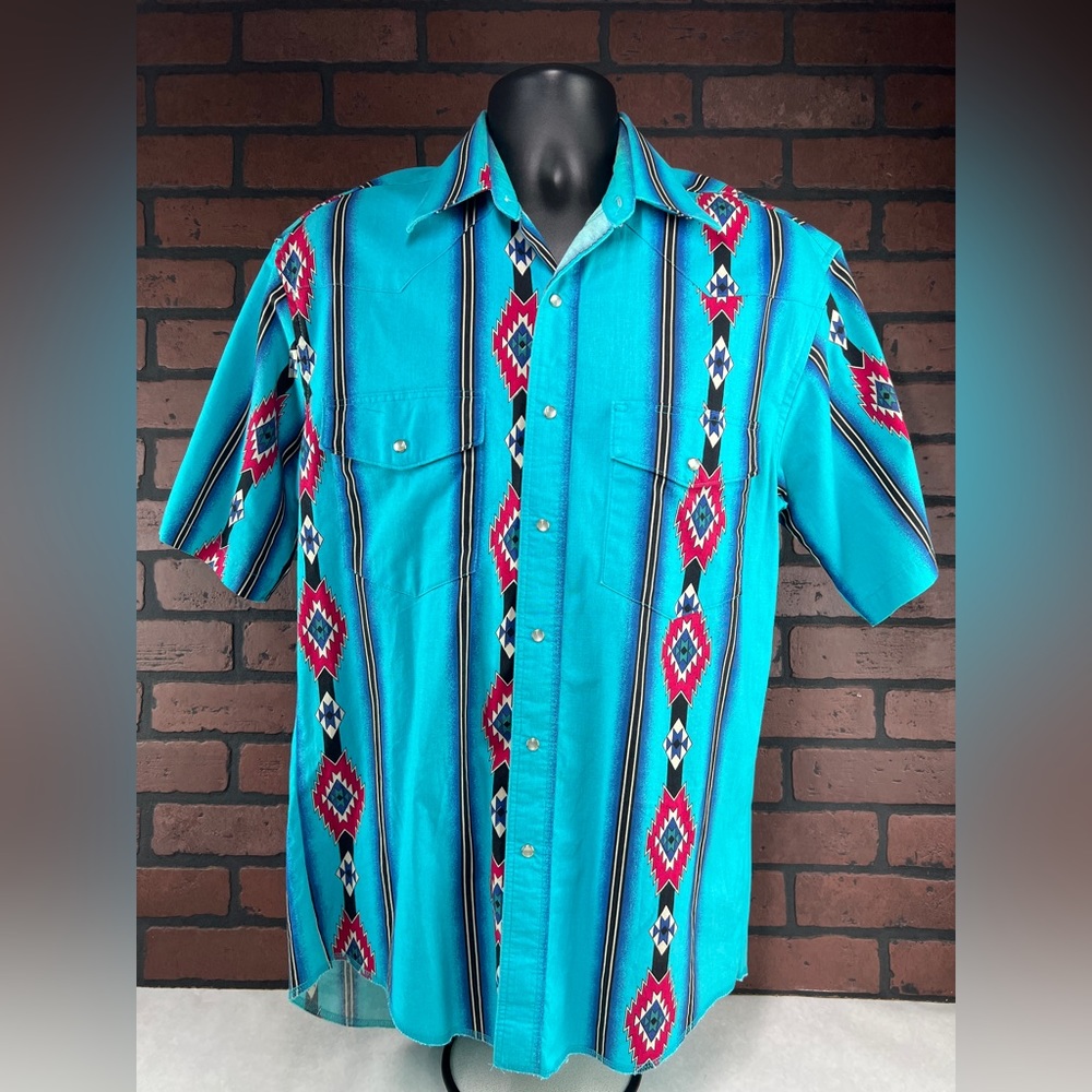 Vintage Wrangler Mens Western Shirt Size L Pearl snap button Aztec